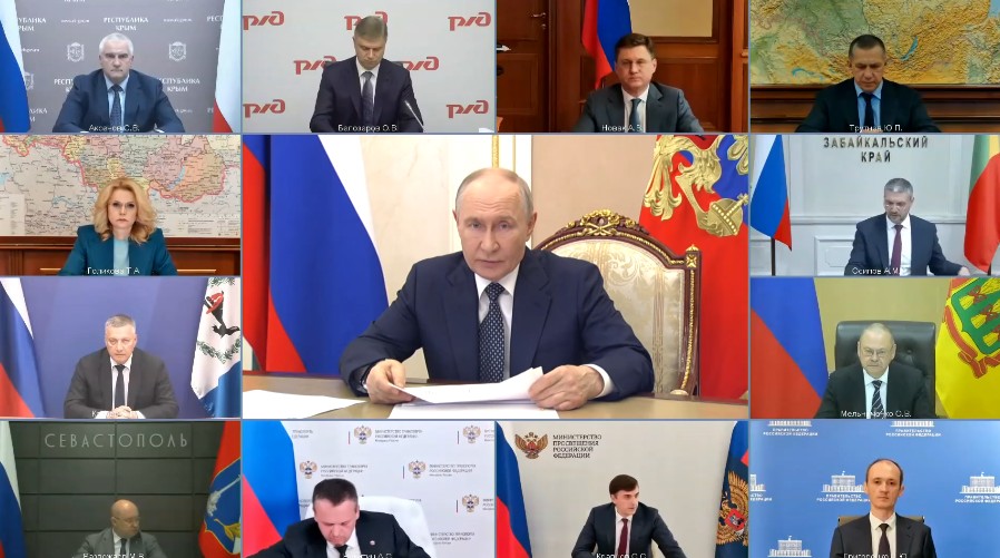 «Не рассмотреть, а делать»: президент повышает оперативность работы всех ведомств для стабилизации ситуации с топливом «Не рассмотреть, а делать»: президент повышает оперативность работы всех ведомств для стабилизации ситуации с топливом